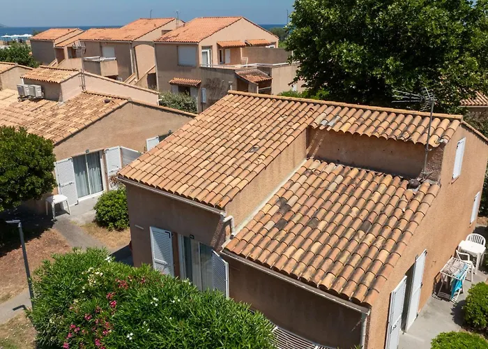 Vvf Golfe De Saint-tropez منتزه العطل سانت ماكسيم