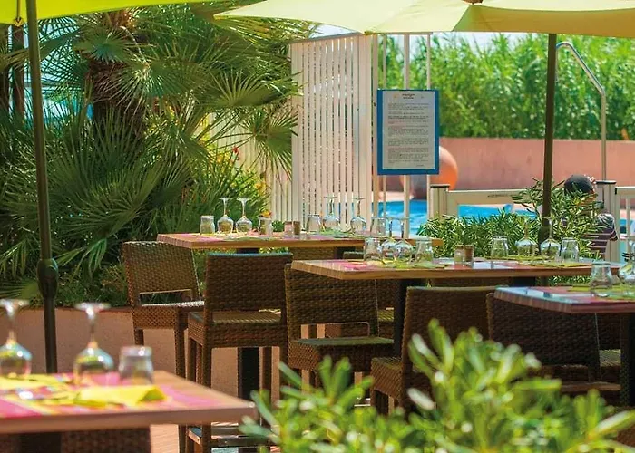Vvf Golfe De Saint-tropez منتزه العطل سانت ماكسيم